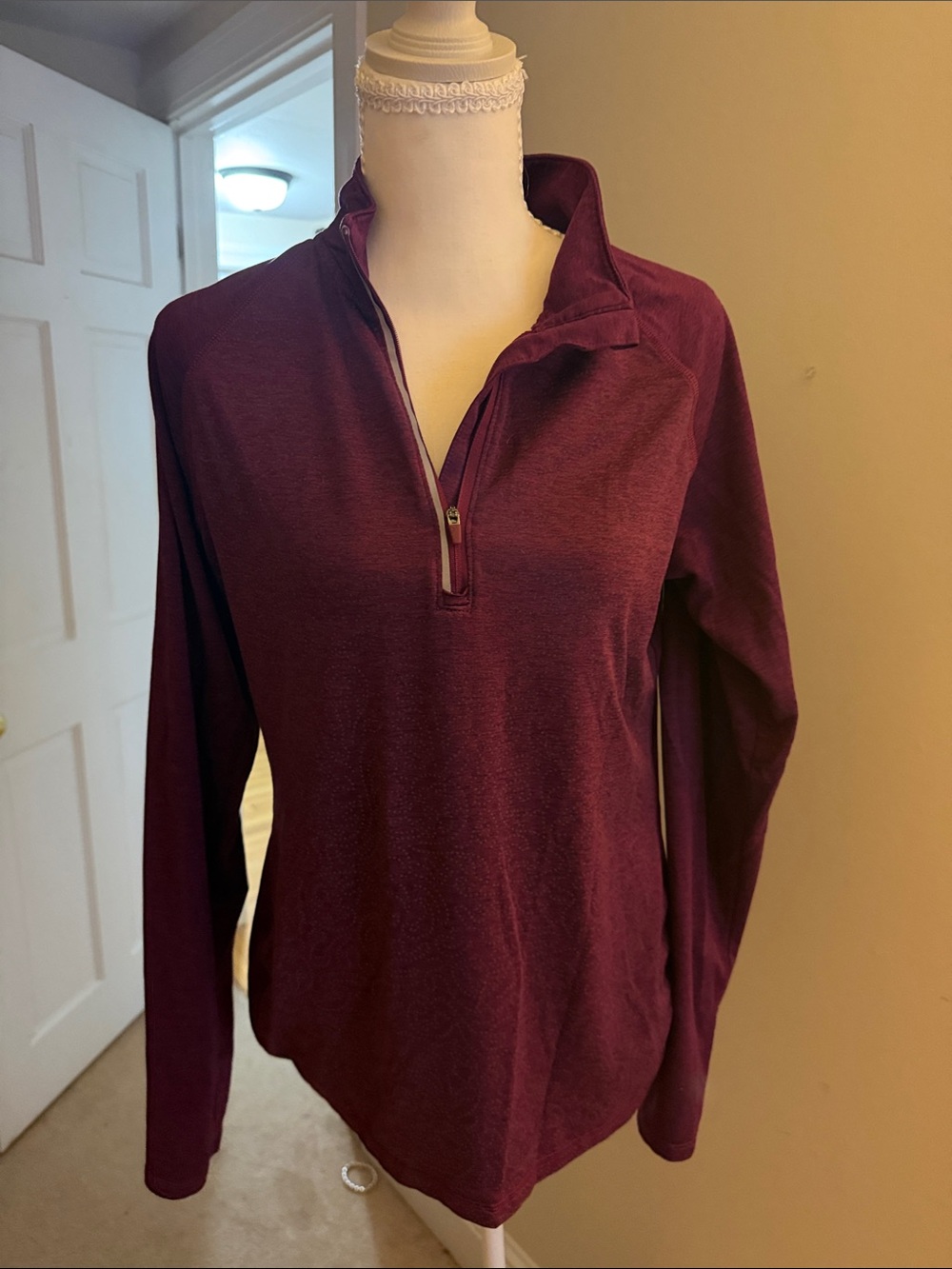 Old Navy Women's Quarter-Zip Pullover - Plum
